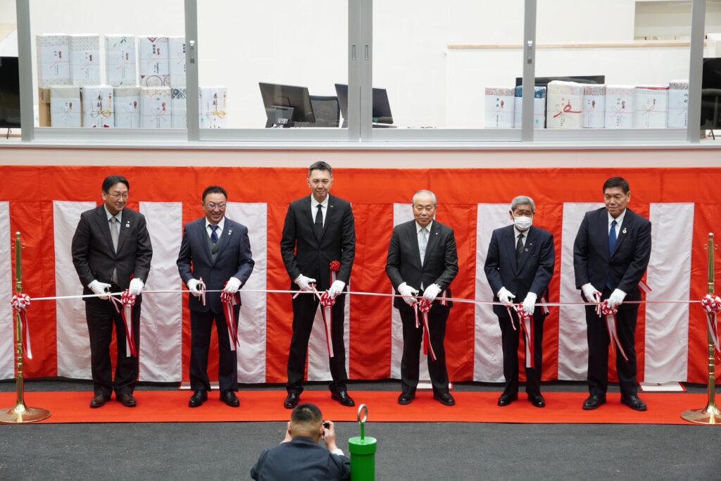 ジェネティクス北海道 新ホクレン十勝地区家畜市場 開場セレモニー テープカット